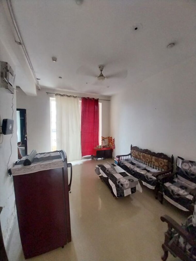 Living Room, gamma i greater noida 6+ Bedroom 350 Sq.Mt. Independent House In Gamma I Greater Noida Greater Noida 10500905