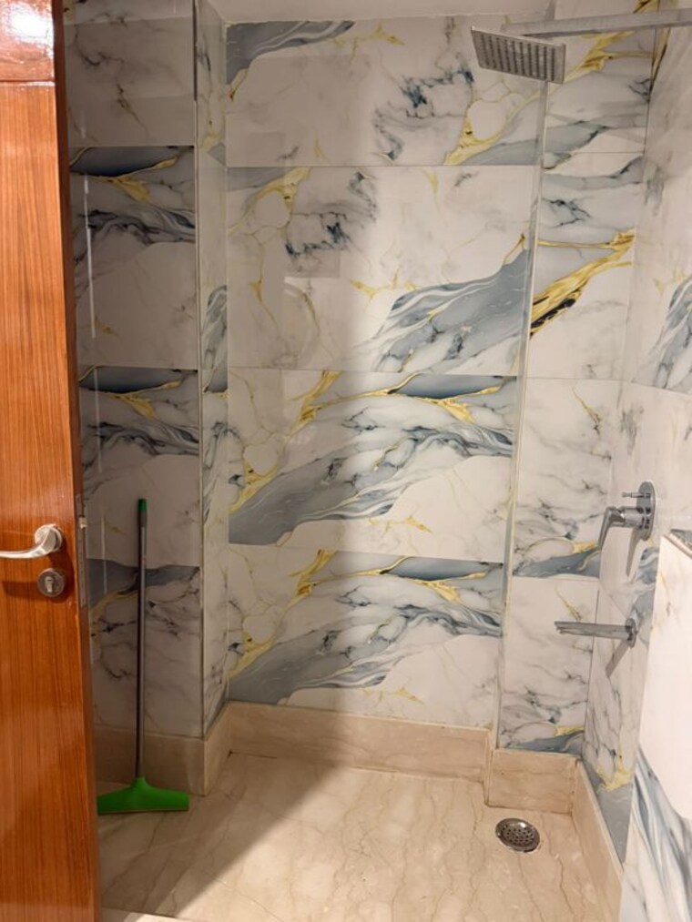 Bathroom, malviya nagar 1 Bedroom 600 Sq.Ft. Builder Floor In Malviya Nagar Delhi 10500948