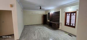Room in 3 BHK Apartment at Benson Manor, Benson Town – for Rent