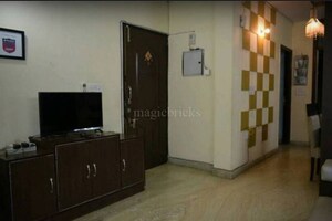 Room in 3 BHK Builder Floor at Kohli One Malibu Town, Sector 47 – for Rent