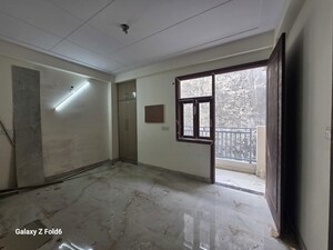 Room in 1 BHK Builder Floor at Chattarpur – for Rent