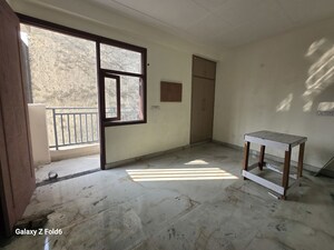 Room in 1 BHK Builder Floor at Chattarpur – for Rent