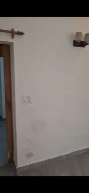 2 BHK Builder Floor For Rent in East Of Kailash