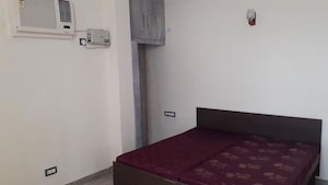 Room in 3 BHK Builder Floor at Sector 100 – for Rent