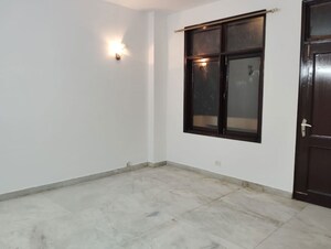Room in 3 BHK Builder Floor at Kalkaji – for Rent