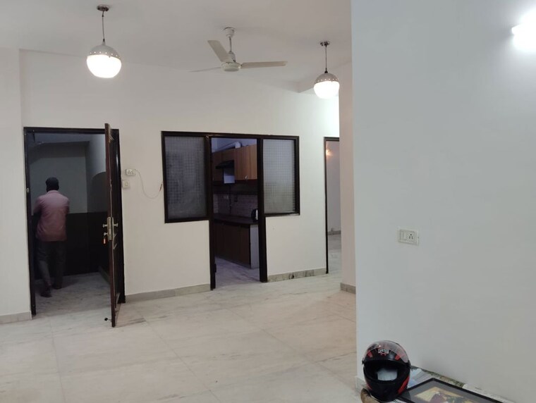 Room, kalkaji 3 Bedroom 1800 Sq.Ft. Builder Floor In Kalkaji Delhi 10500994