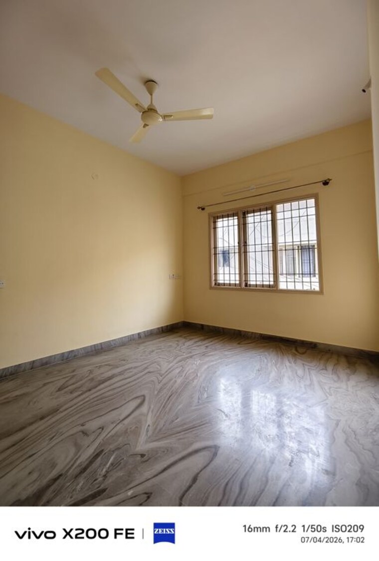 Room, sri-sri-pradhan 3 Bedroom 1400 Sq.Ft. Apartment In Kaggadasapura Bangalore 10500996