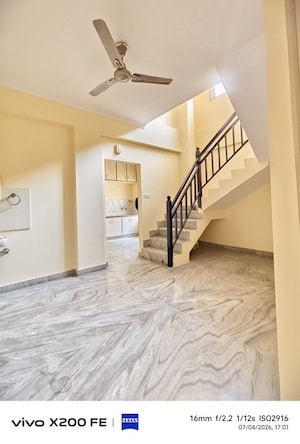 Room in 3 BHK Apartment at Sri Sri Pradhan, Kaggadasapura – for Rent