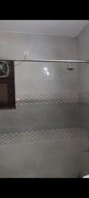 Room in 3 BHK Builder Floor at Mehrauli – for Rent