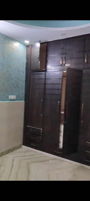 Furnished Amenities in 3 BHK Builder Floor at Mehrauli – for Rent