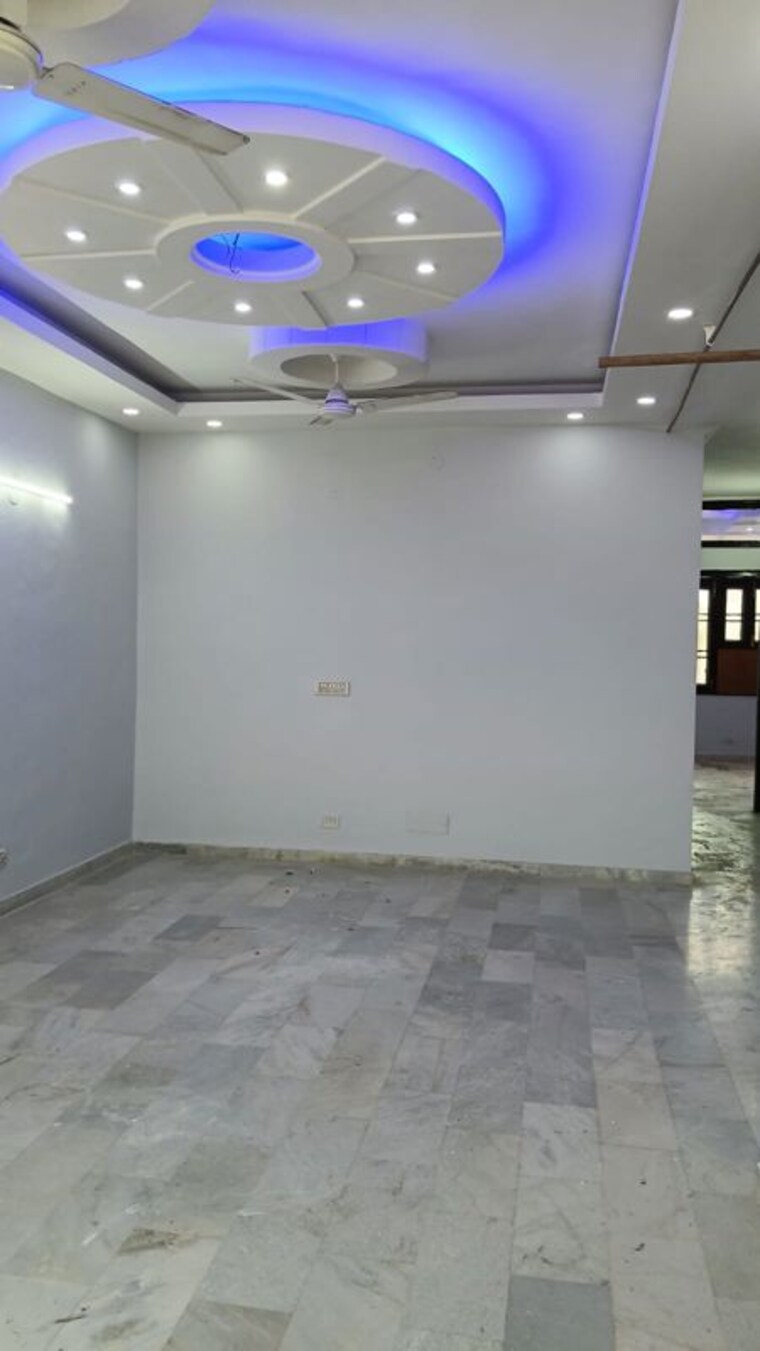 Room, nehru enclave 2 Bedroom 1450 Sq.Ft. Builder Floor In Nehru Enclave Delhi 10501023