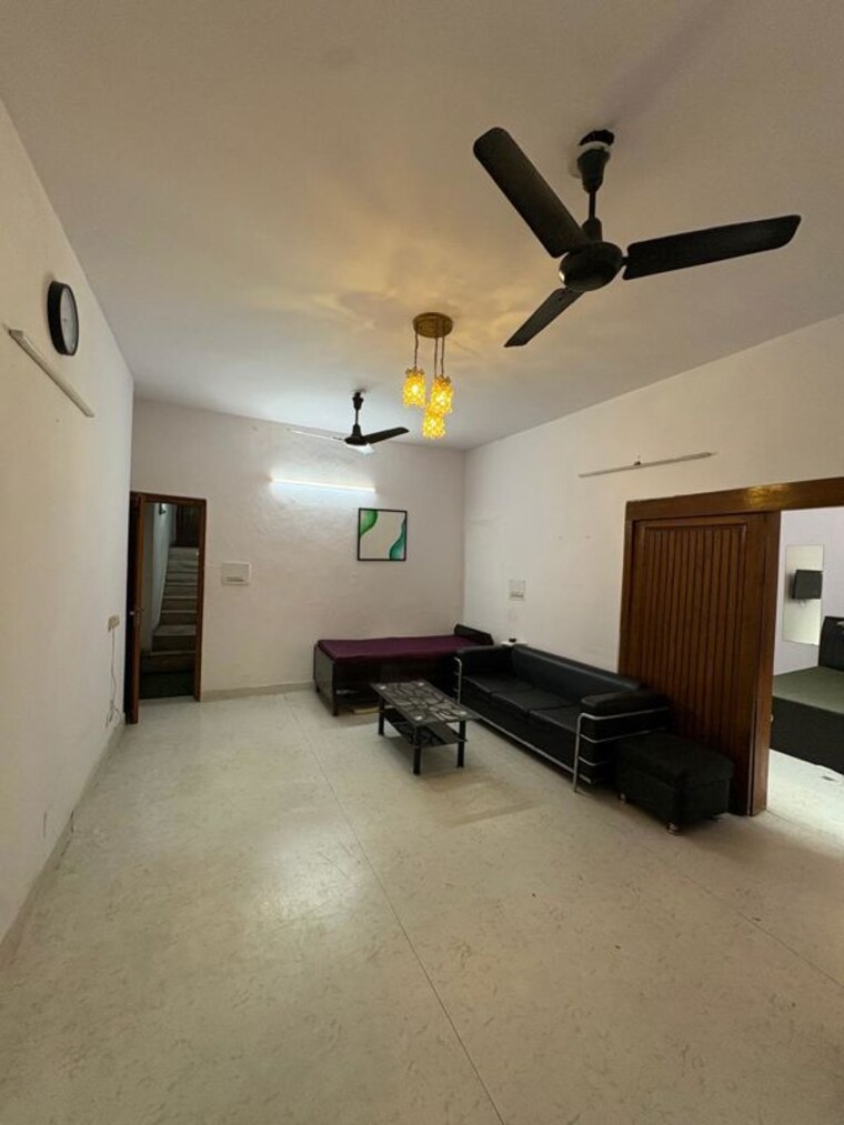 Living Room, kalkaji 1 Bedroom 520 Sq.Ft. Builder Floor In Kalkaji Delhi 10362620