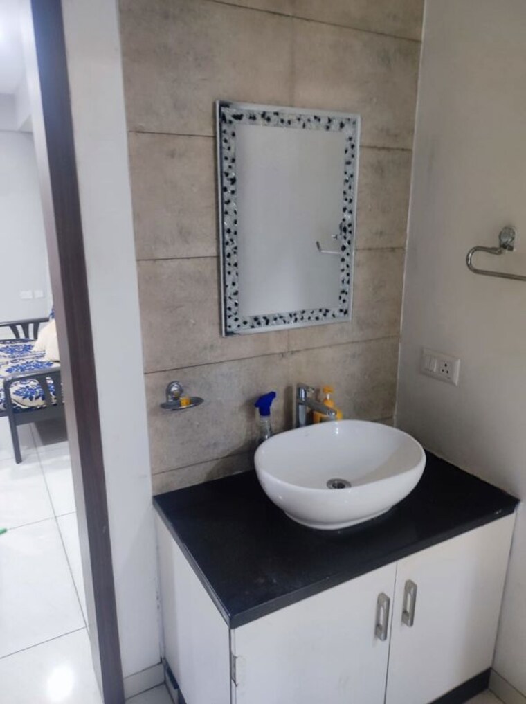 Bathroom, phadnis-sahil-saga 2 Bedroom 850 Sq.Ft. Apartment In Baner Pune 10501031