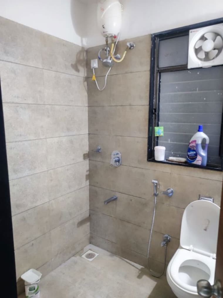 Bathroom, phadnis-sahil-saga 2 Bedroom 850 Sq.Ft. Apartment In Baner Pune 10501031
