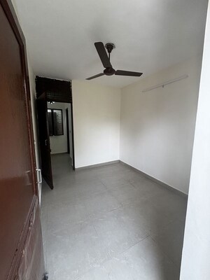 Room in 2 BHK Independent House at Kalkaji – for Rent