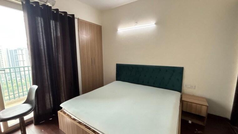 Bedroom, sunworld-arista 1 Bedroom 685 Sq.Ft. Apartment In Sector 168 Noida 10501043