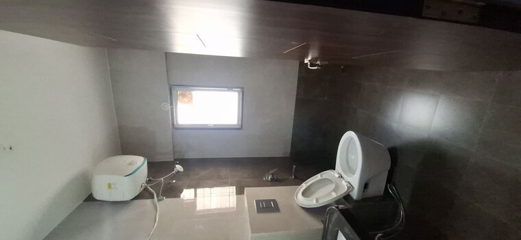 Bathroom, mohannagar-chs 4 Bedroom 2800 Sq.Ft. Apartment In Baner Pune 10499529