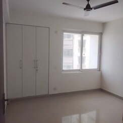 3 BHK Apartment For Rent in Ramprastha City The Edge Towers