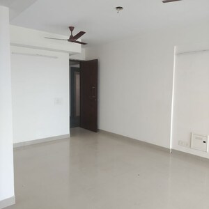 Room in 3 BHK Apartment at Ramprastha City The Edge Towers, Sector 37d – for Rent