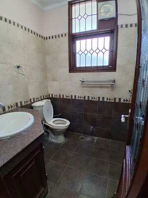 Bathroom in 3 BHK Builder Floor at Sector 31 – for Rent