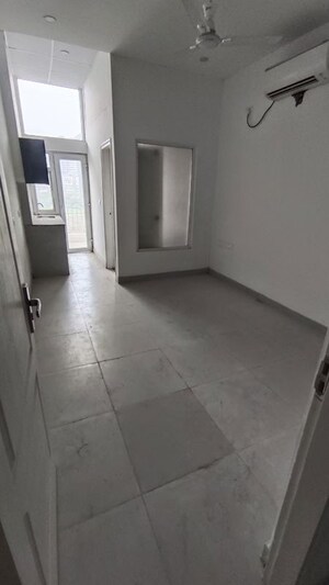 Room in 1 BHK Apartment at DAH Greentech NX One, Tech Zone 4 Greater Noida – for Rent
