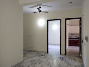 Room in 3 BHK Builder Floor at Sector 31 – for Rent