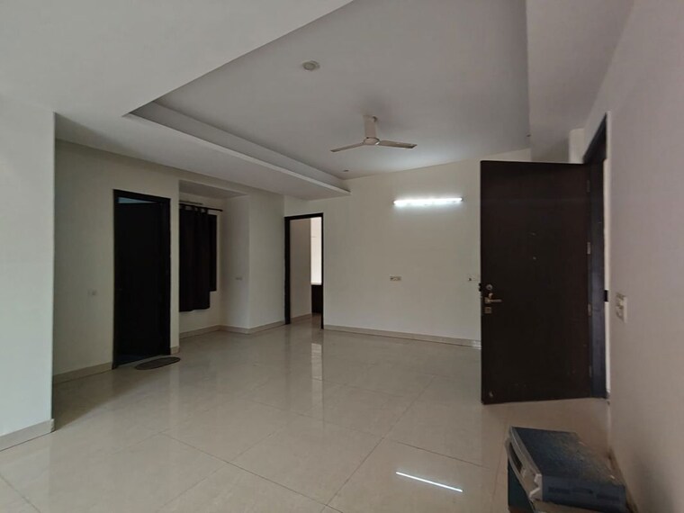 Room, sector 40 3 Bedroom 1800 Sq.Ft. Builder Floor In Sector 40 Gurgaon 10501077