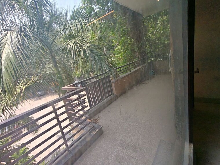 Balcony, sector 40 3 Bedroom 1800 Sq.Ft. Builder Floor In Sector 40 Gurgaon 10501077