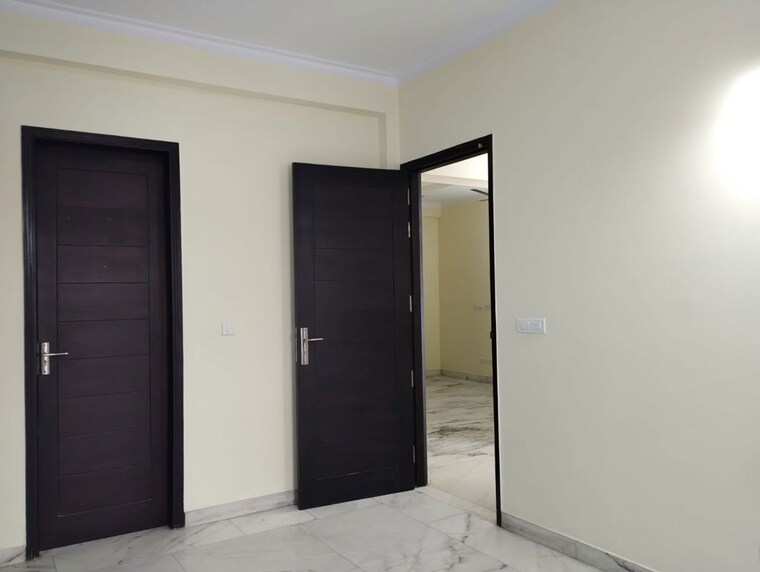 Room, sector 40 3 Bedroom 1800 Sq.Ft. Builder Floor In Sector 40 Gurgaon 10501077