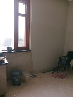 Living Room in 3 BHK Builder Floor at Sector 18 – for Rent