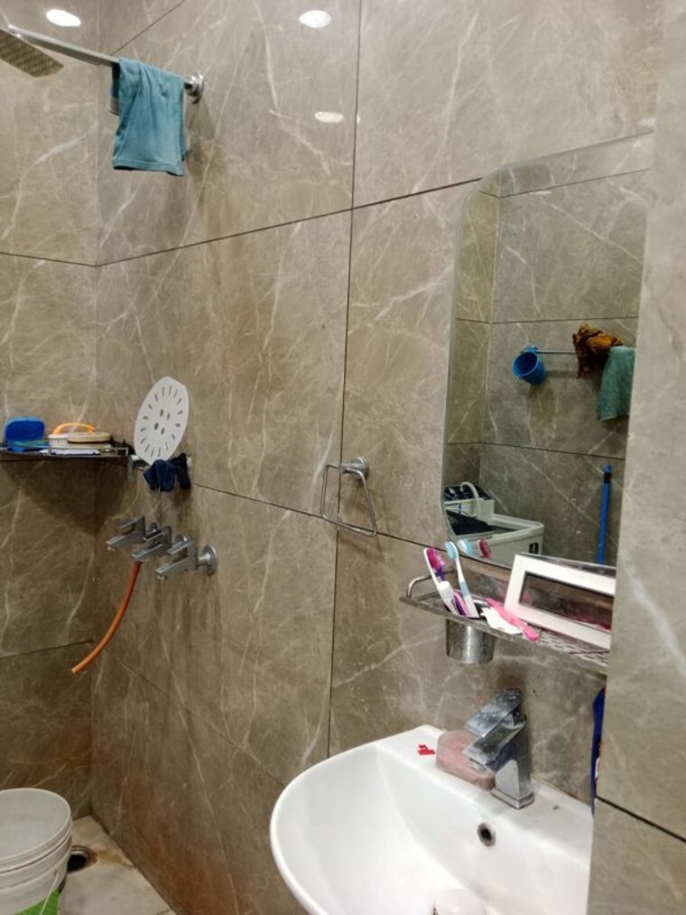 Bathroom, sector 18 3 Bedroom 1795 Sq.Ft. Builder Floor In Sector 18 Panipat 10501076