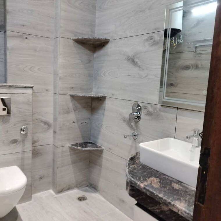 Bathroom, bhargava-palace 2 Bedroom 1000 Sq.Ft. Builder Floor In Sector 12 Gurgaon 10501078