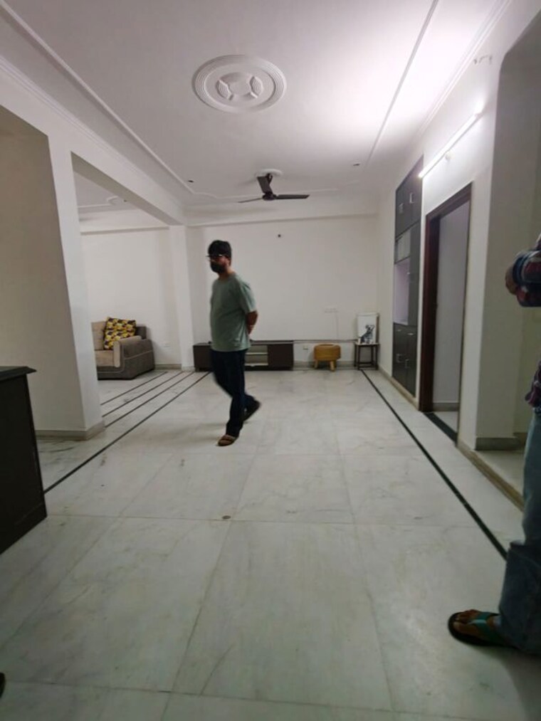 Team Area, sector 40 3 Bedroom 1800 Sq.Ft. Builder Floor In Sector 40 Gurgaon 10501082