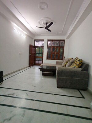 3 BHK Builder Floor For Rent in Sector 40