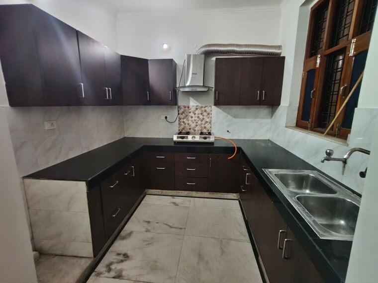 Kitchen, sector 40 3 Bedroom 1800 Sq.Ft. Builder Floor In Sector 40 Gurgaon 10501082