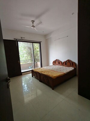 Bedroom in 3 BHK Builder Floor at Sector 40 – for Rent