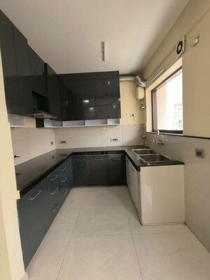 Kitchen in 3 BHK Builder Floor at Sector 45 – for Rent