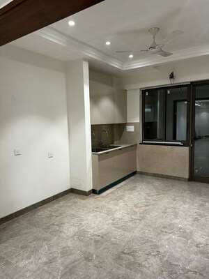 Room in 1 BHK Builder Floor at Baraula – for Rent