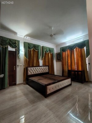 Living Room in 2.5 BHK Builder Floor at Sector 15 – for Rent