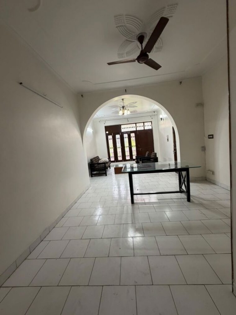 undefined, sector 15 3.5 Bedroom 1800 Sq.Ft. Builder Floor In Sector 15 Gurgaon 10501103