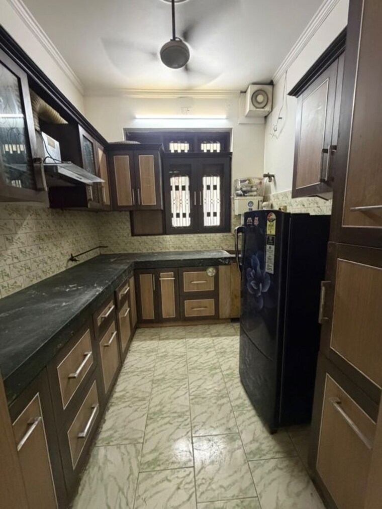Kitchen, sector 15 3.5 Bedroom 1800 Sq.Ft. Builder Floor In Sector 15 Gurgaon 10501103