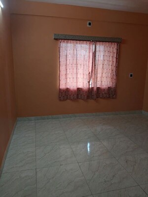 Room in 2 BHK Apartment at Sodepur – for Sale