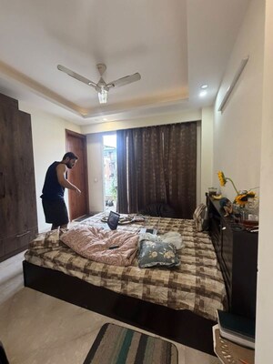 Bedroom in 3 BHK Builder Floor at Sector 15 – for Rent