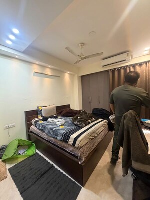 Bedroom in 3 BHK Builder Floor at Sector 15 – for Rent