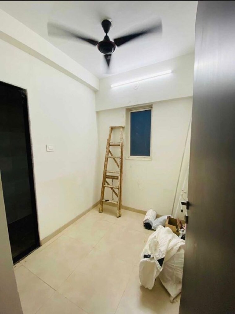 Bathroom, dheeraj-insignia 4 Bedroom 2600 Sq.Ft. Apartment In Bandra East Mumbai 10501131