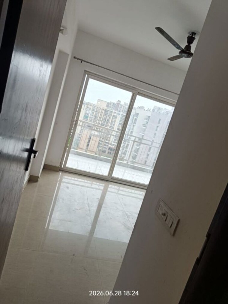 Room, ild-greens 3 Bedroom 1974 Sq.Ft. Apartment In Sector 37c Gurgaon 10501141