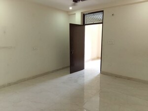 Room in 1 BHK Builder Floor at Saket – for Rent