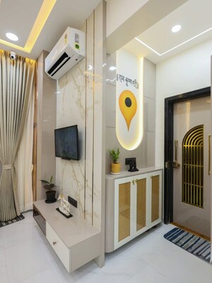 Bathroom in 2 BHK Apartment at Experion Capital, Gomti Nagar – for Rent