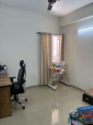 Gym in 3 BHK Apartment at JM Florance, Tech Zone 4 Greater Noida – for Rent