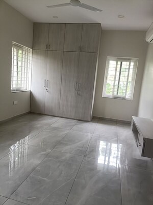Room in 3 BHK Apartment at Aditya Mansion Jubilee Hills, Jubilee Hills – for Rent